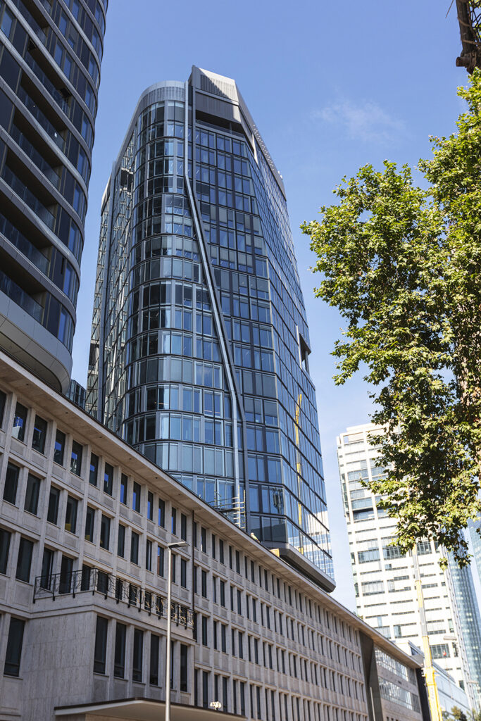 Zu Besuch bei Colliers: FOUR-Büroräume bieten grandiose Sicht auf Baugeschehen