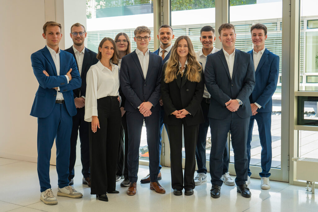 Willkommen bei Groß & Partner: Vier neue Azubis starten in die Ausbildung